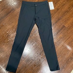 Lululemon Commission Pant Skinny 34L, 31 Waist, Obsidian in color